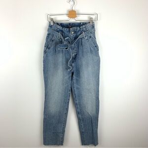 Abercrombie & Fitch A&F Mom Jeans Paper Bag Waist with Tie Belt Size 26